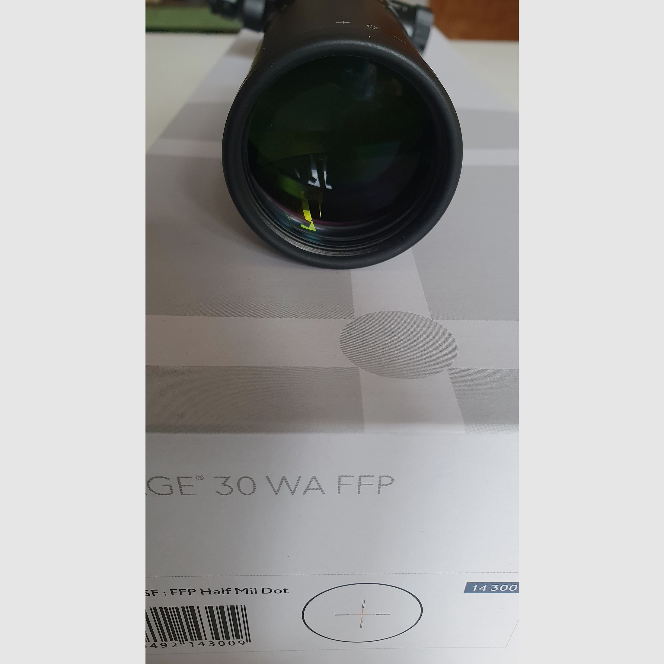 Hawke Vantage 4-16x50 SF: 30 WA FFP Halve MilDot 14300