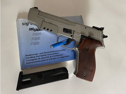 SIG SAUER P 226 S