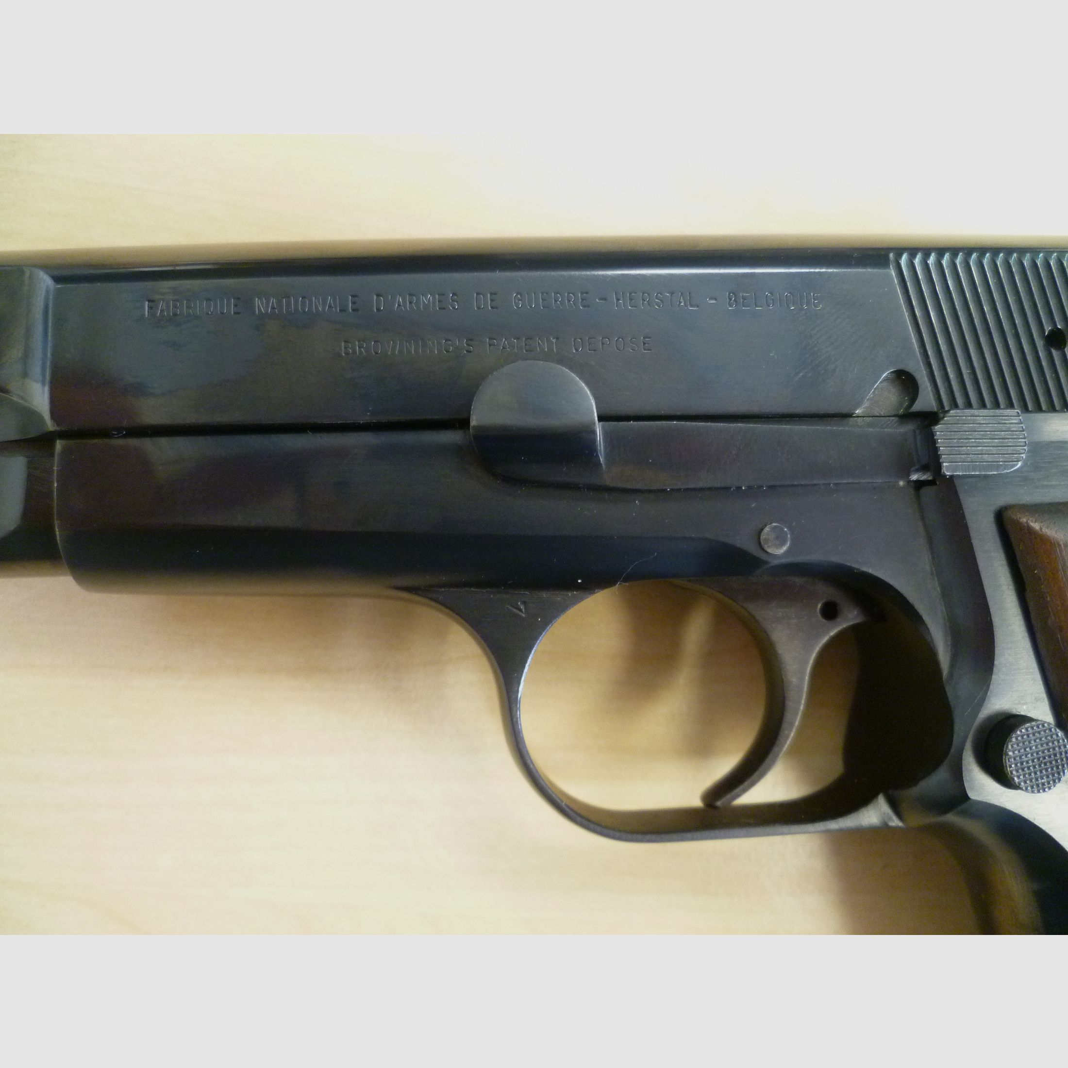 Pistole FN High Power- 9 mm Luger