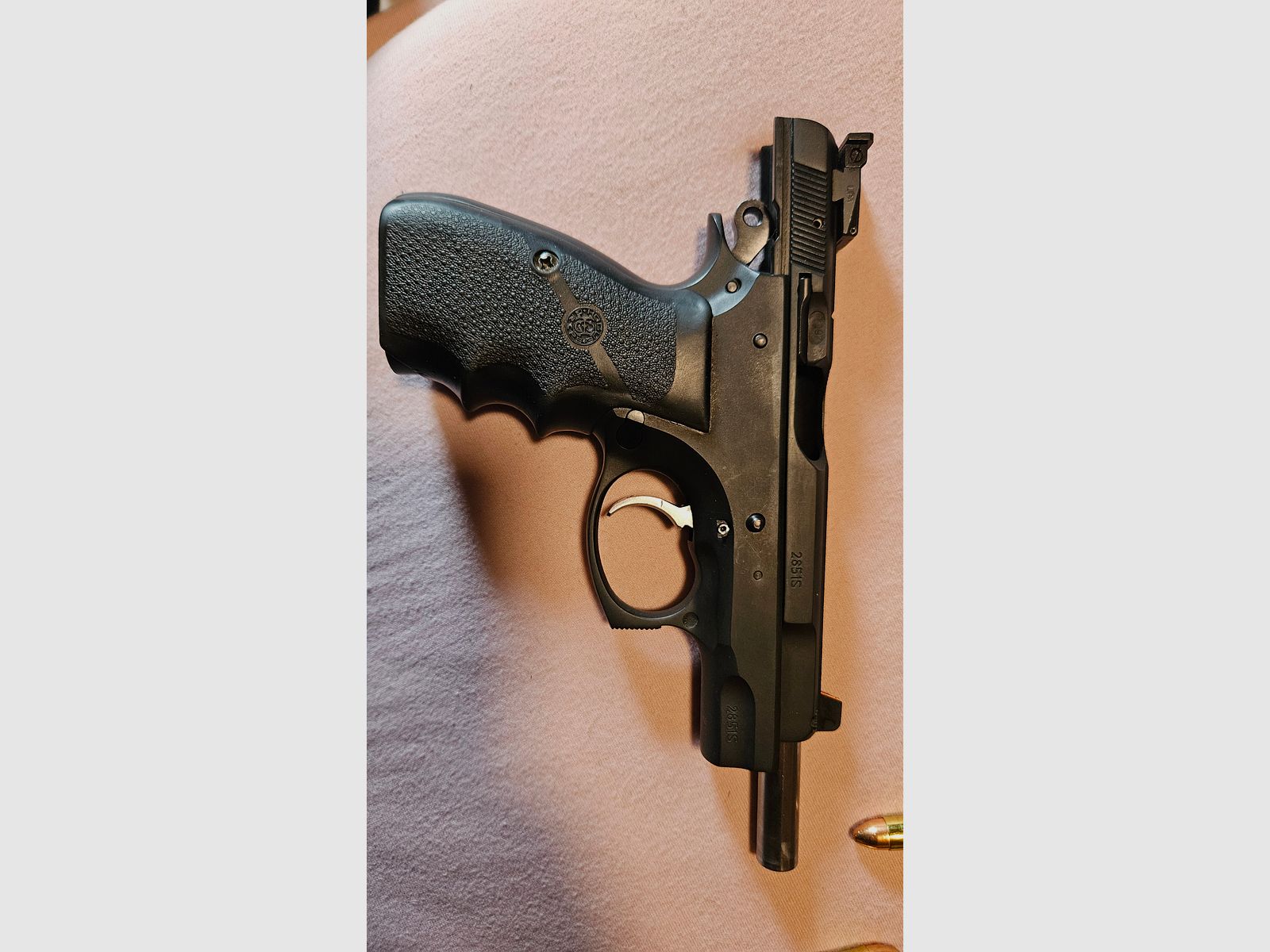CZ 75 B 9mm luger  Pistole Kurzwaffe