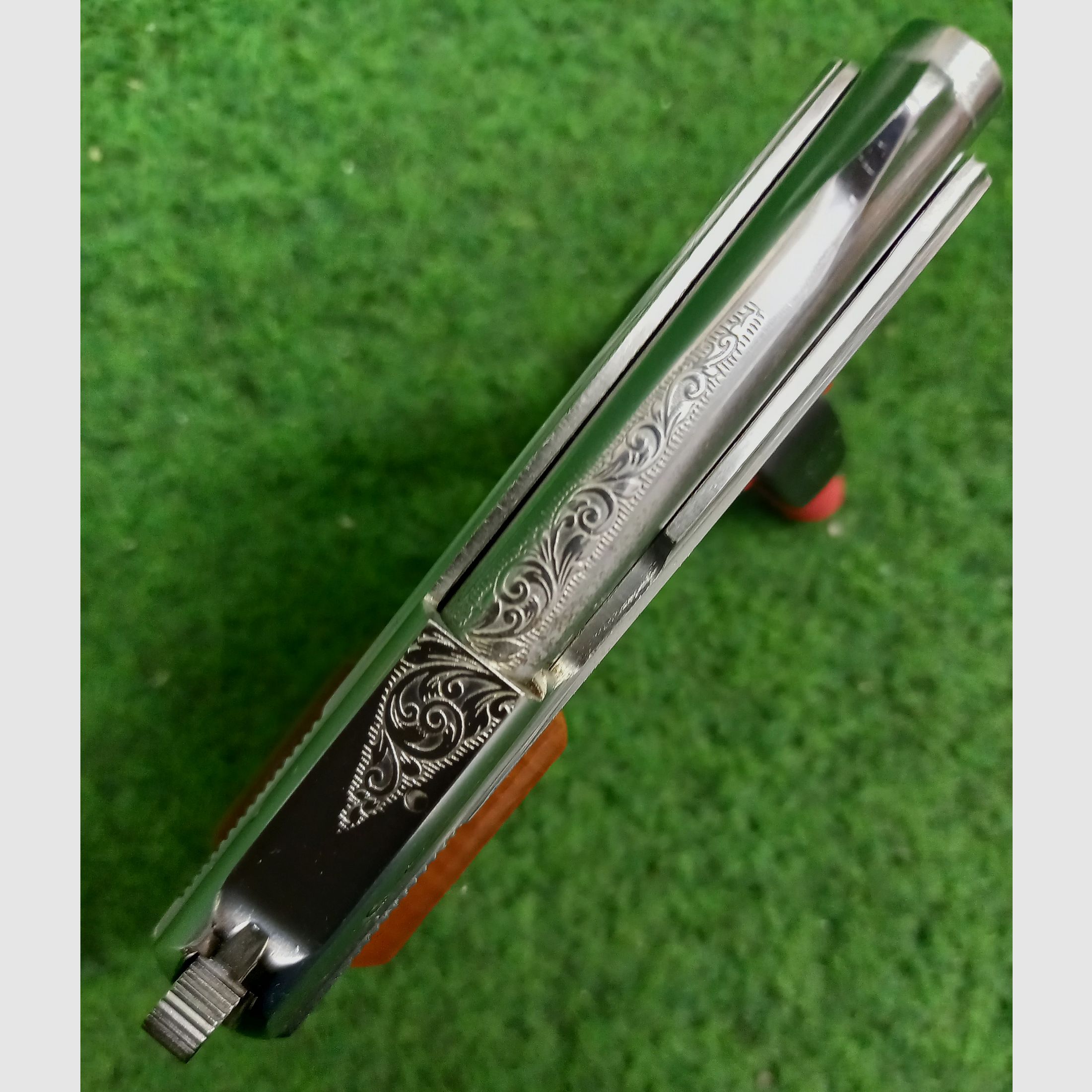 Grawerowany pistolet 6,35mmBrowning Renato Gamba