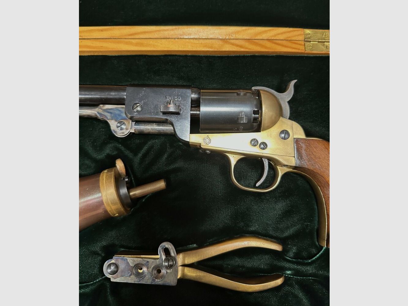 Navy Arms / Uberti Navy Arms Co. Ridgefield