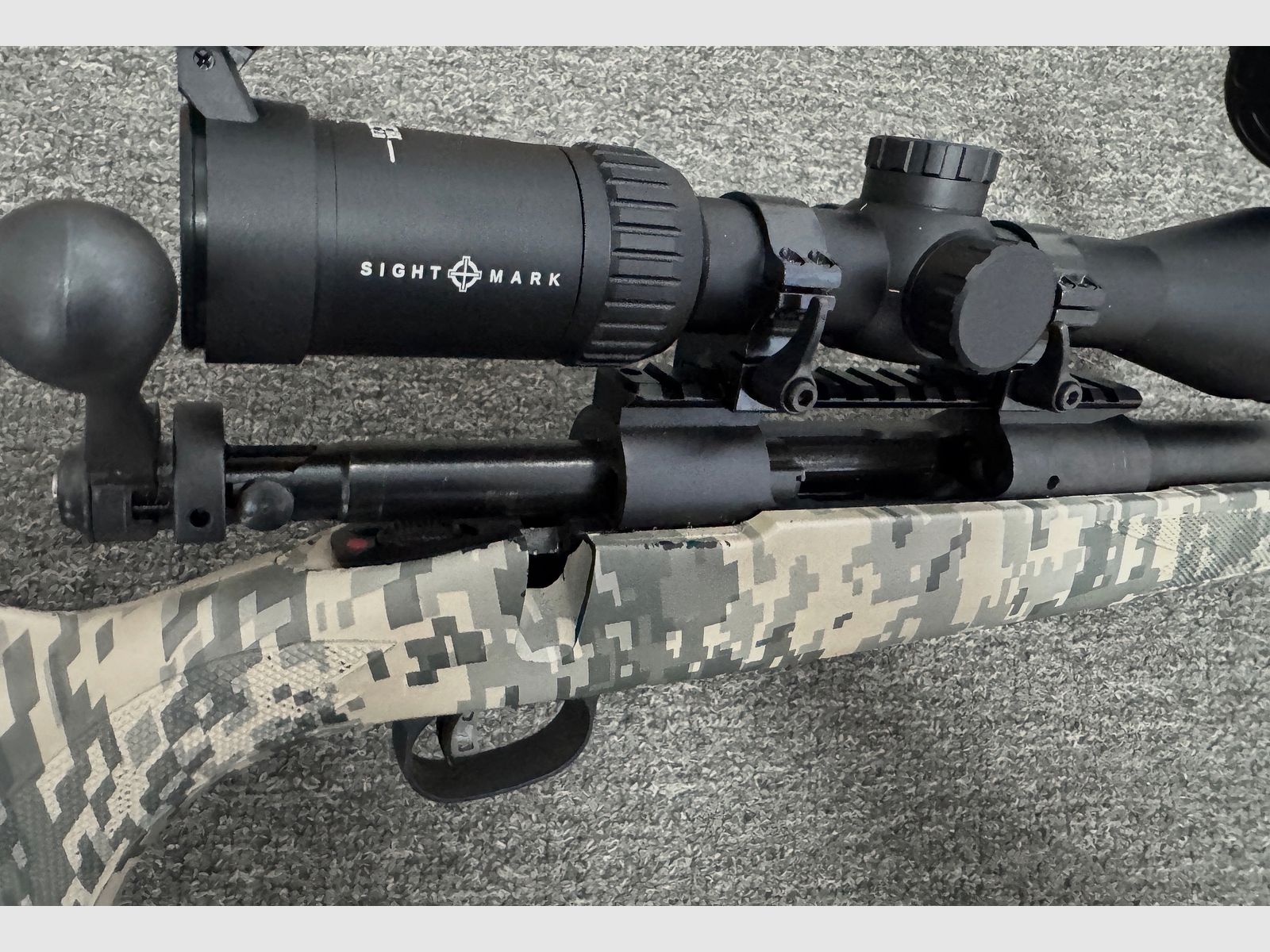 Savage 10 .223 Rem. mit 3-9x50 LP & Schalldämpfer