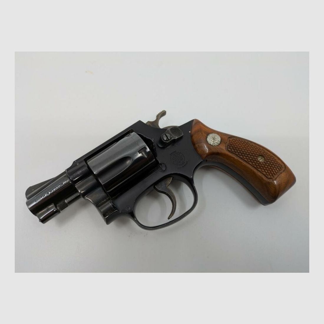 S&W 37