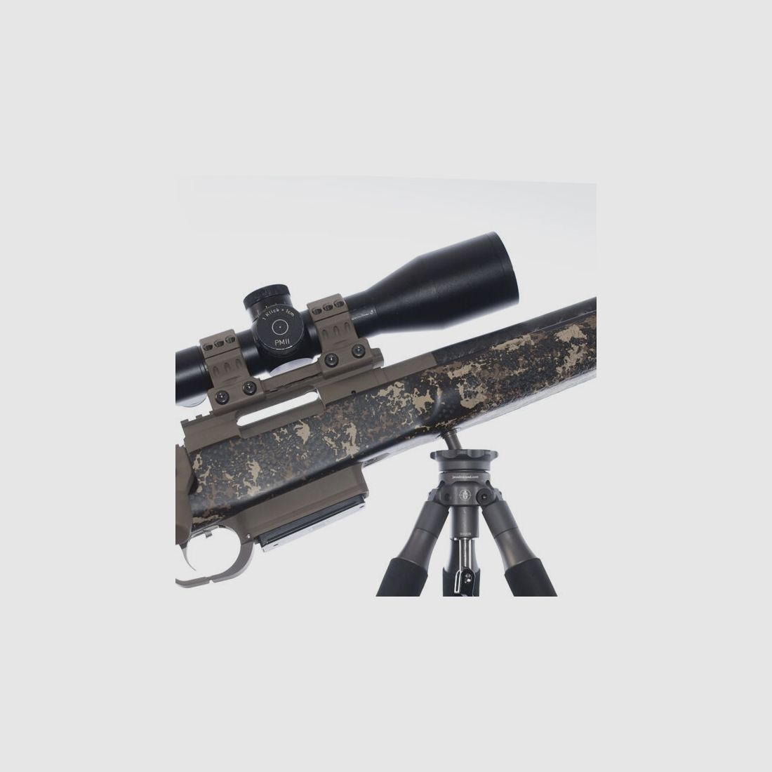 Spartański Sentinel Tripod | Trójnóg Terenów Trawiastych