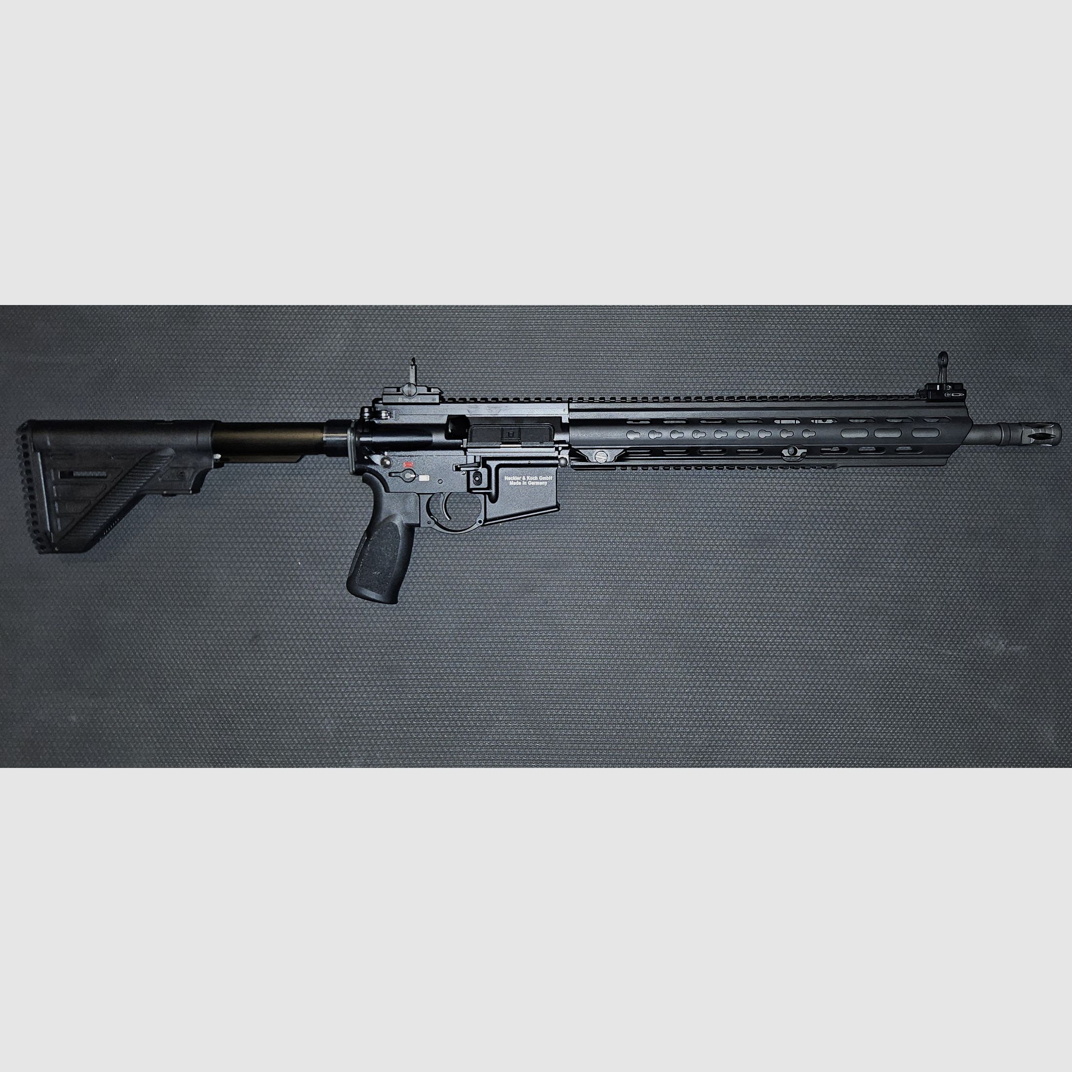 H&K MR223 16,5" nero con impugnatura lunga