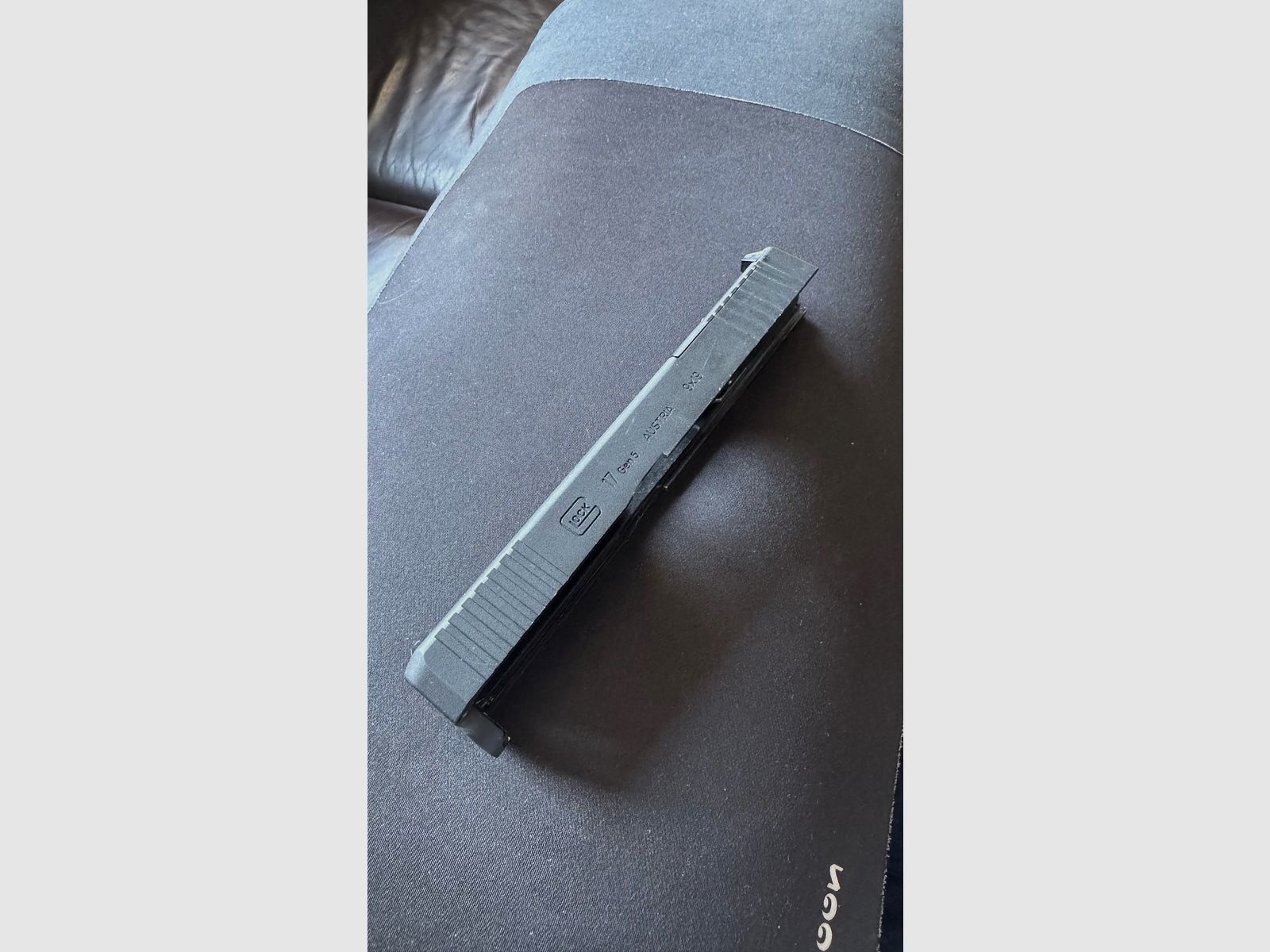 Originele GHK Glock 17 Gen 5 Aluminium Sluiter & Loop incl. Terugslagveer & Trigger Locator