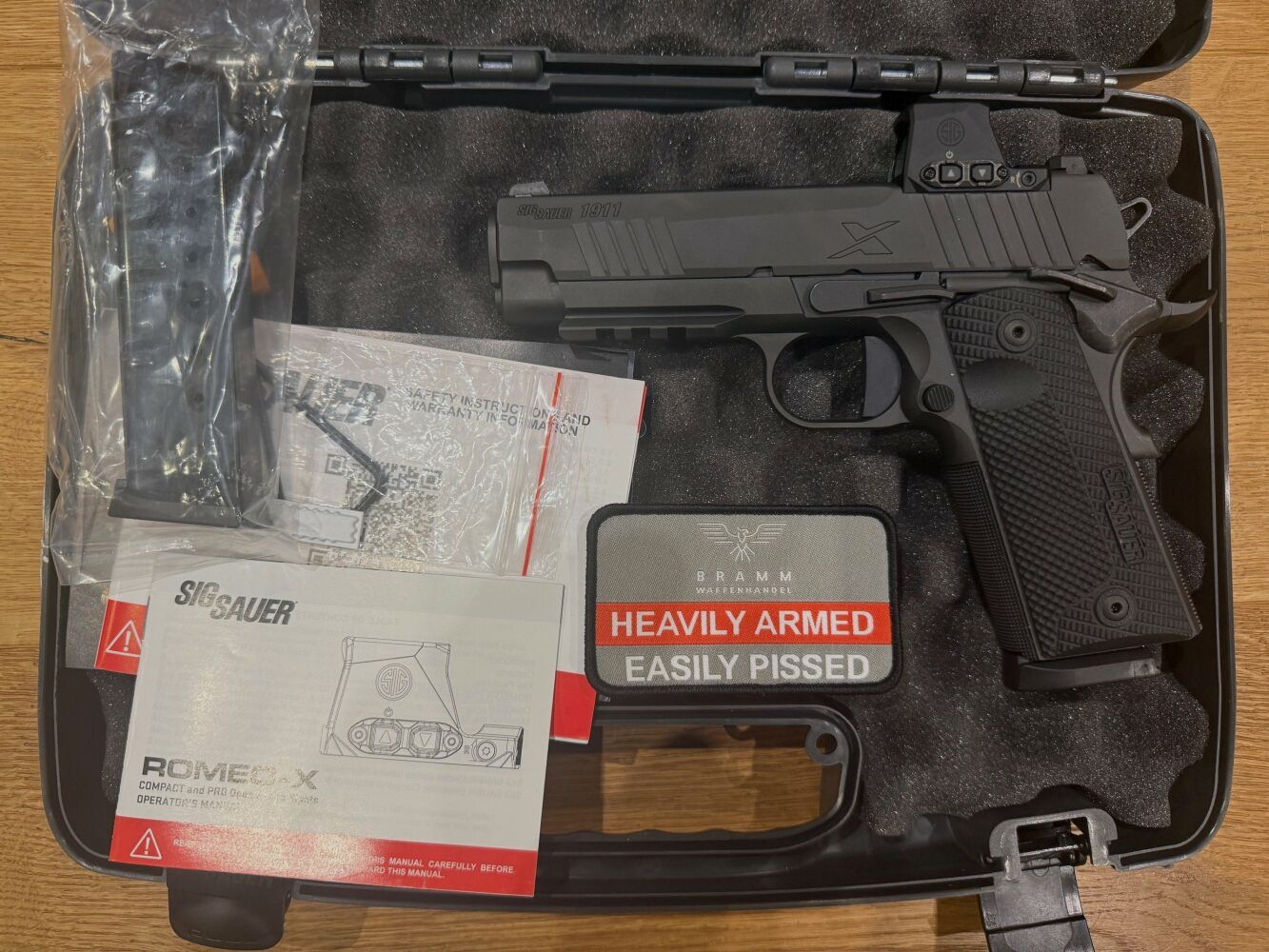 SIG SAUER 1911 X-Carry inkl. ROMEO-X Compact .45 ACP - Selbstladepistole