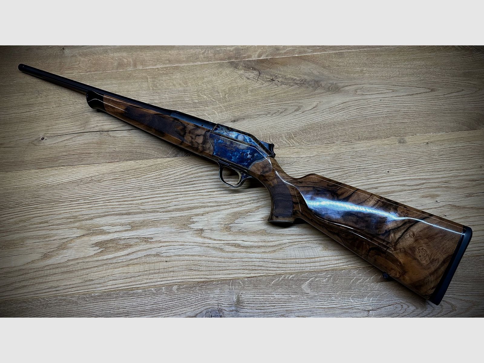 Blaser R8 mit Bunthärtung / HK7 / Stahlsystemkasten&Abzug / ABSOLUTE TRAUMWAFFE