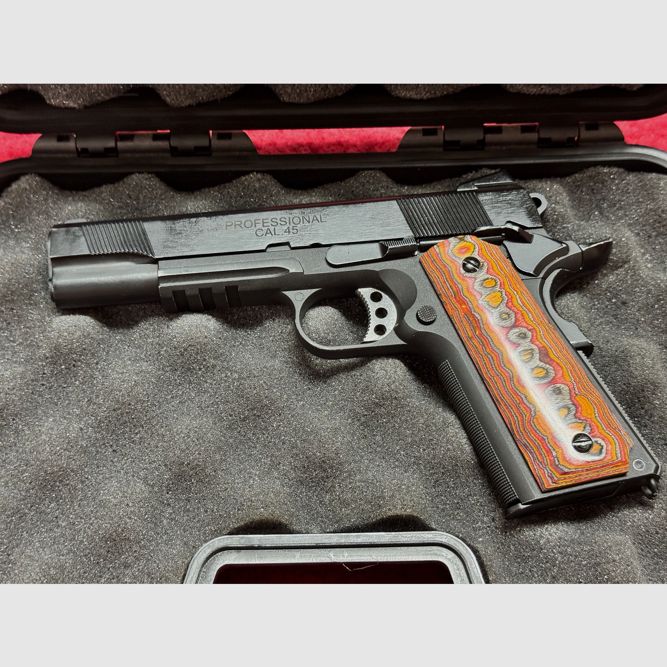 WE Socomgear US Marine MEU SOC 1911er GBB 6mm Airsoft mit Koffer GBB 