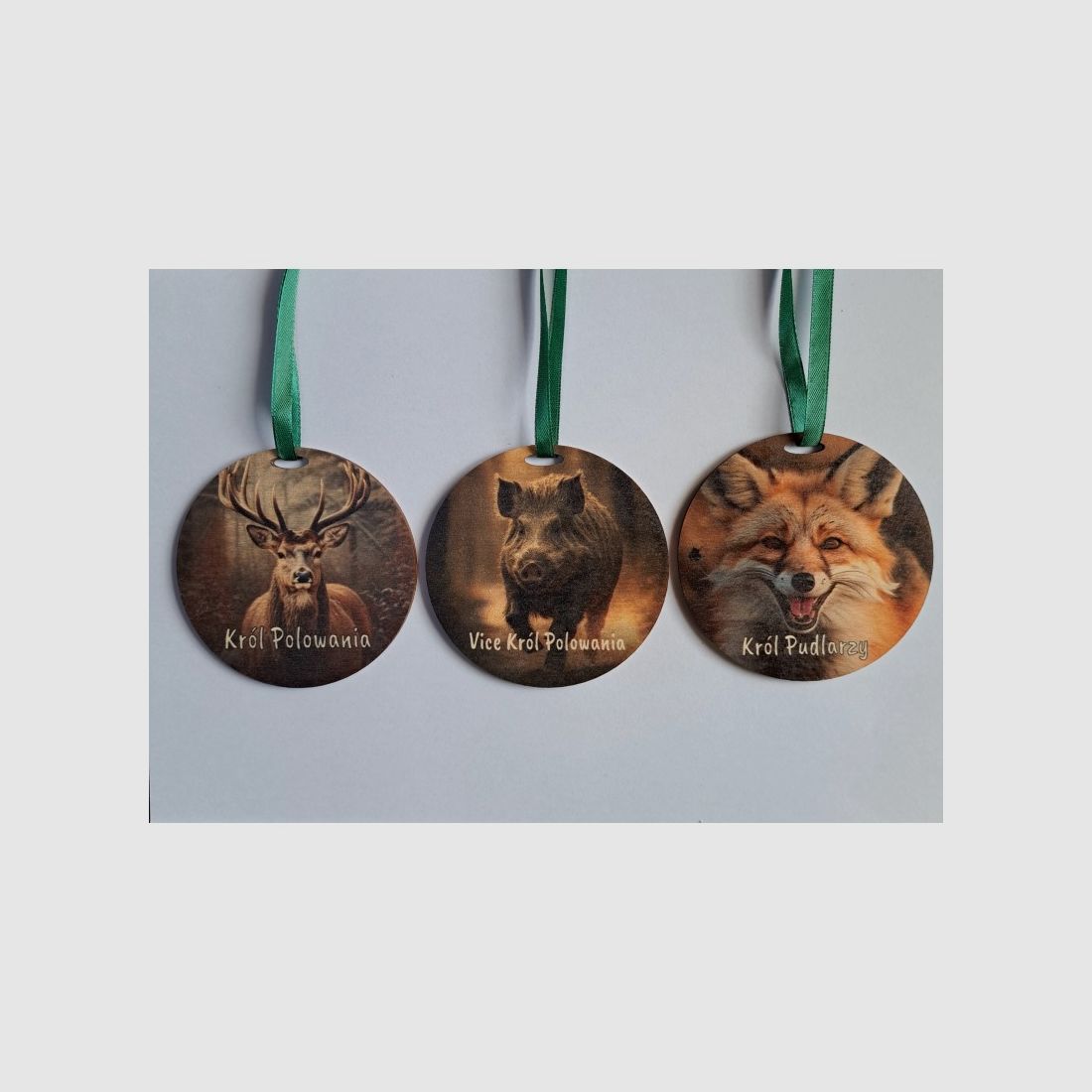 Houten jachtmedailles – 3 stuks, afbeelding 2 van 2