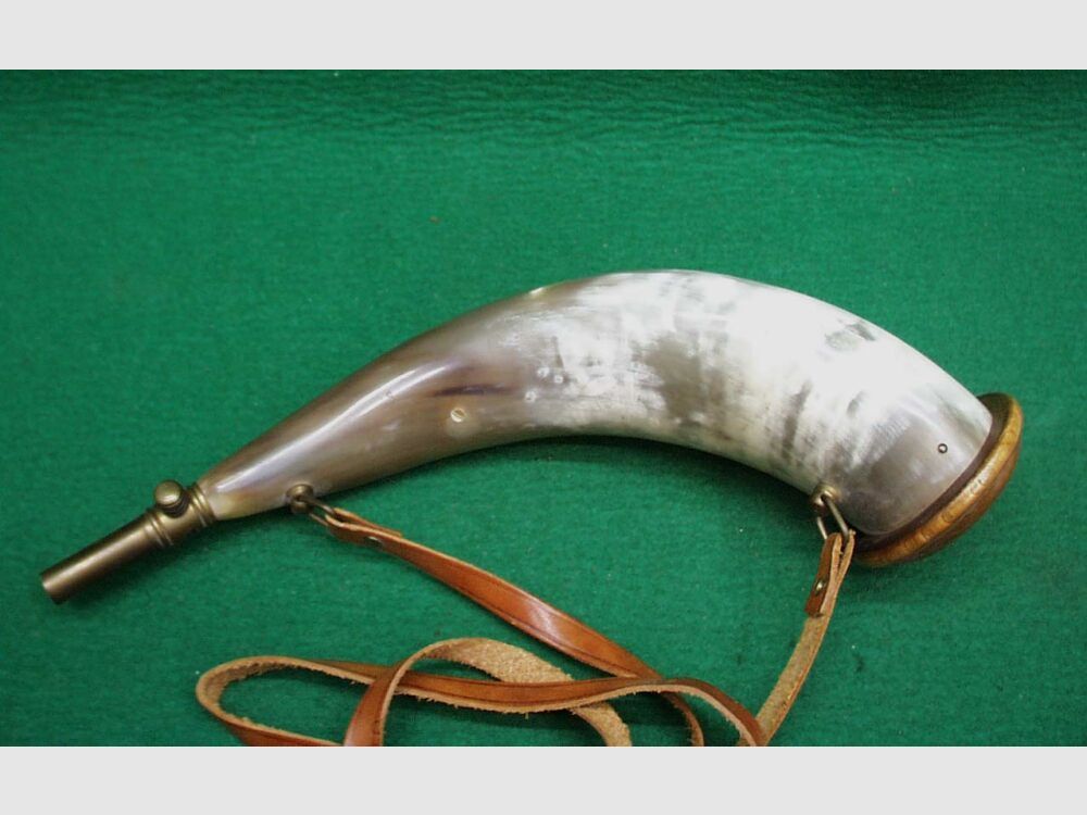 Pedersoli	 Pulverhorn