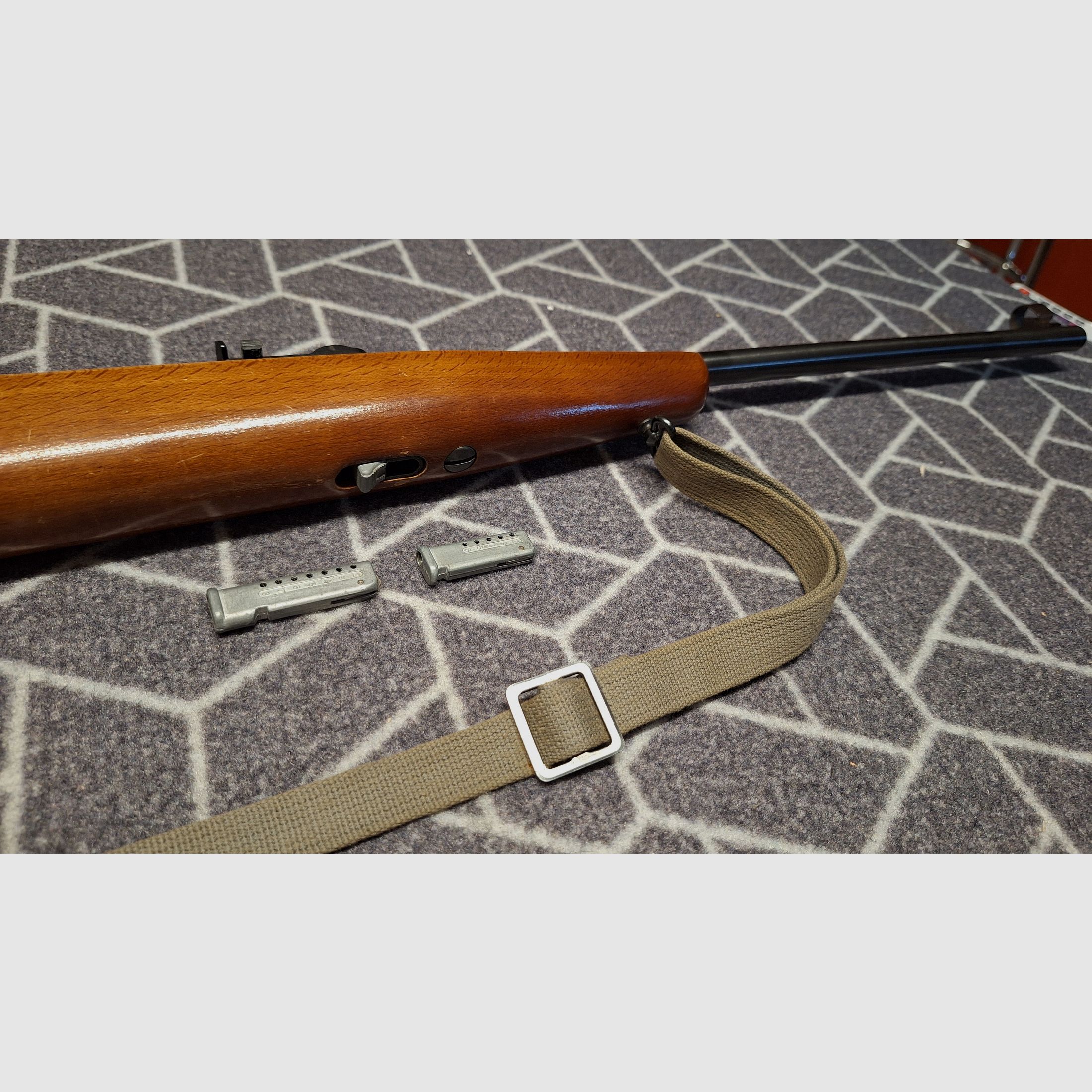 ¡Haenel Suhl 310 DDR-GST carabina de aire comprimido con 2 cargadores!