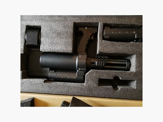Well WE23-L Minigun mit Unterarmschiene