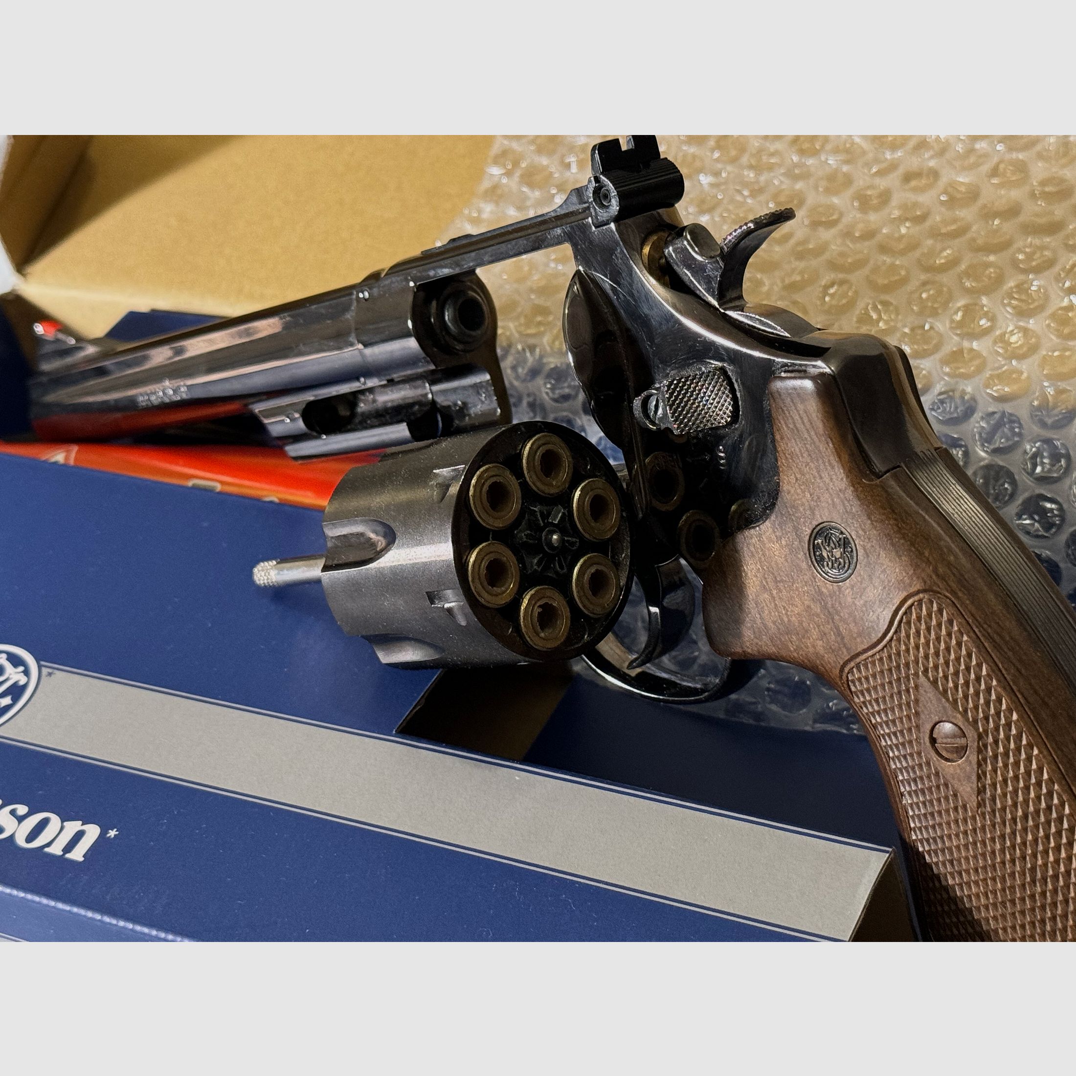 Smith & Wesson Model 29 6,5 Zoll Vollmetall CO2 Revolver 6mm BB Black-Chrome-Finish