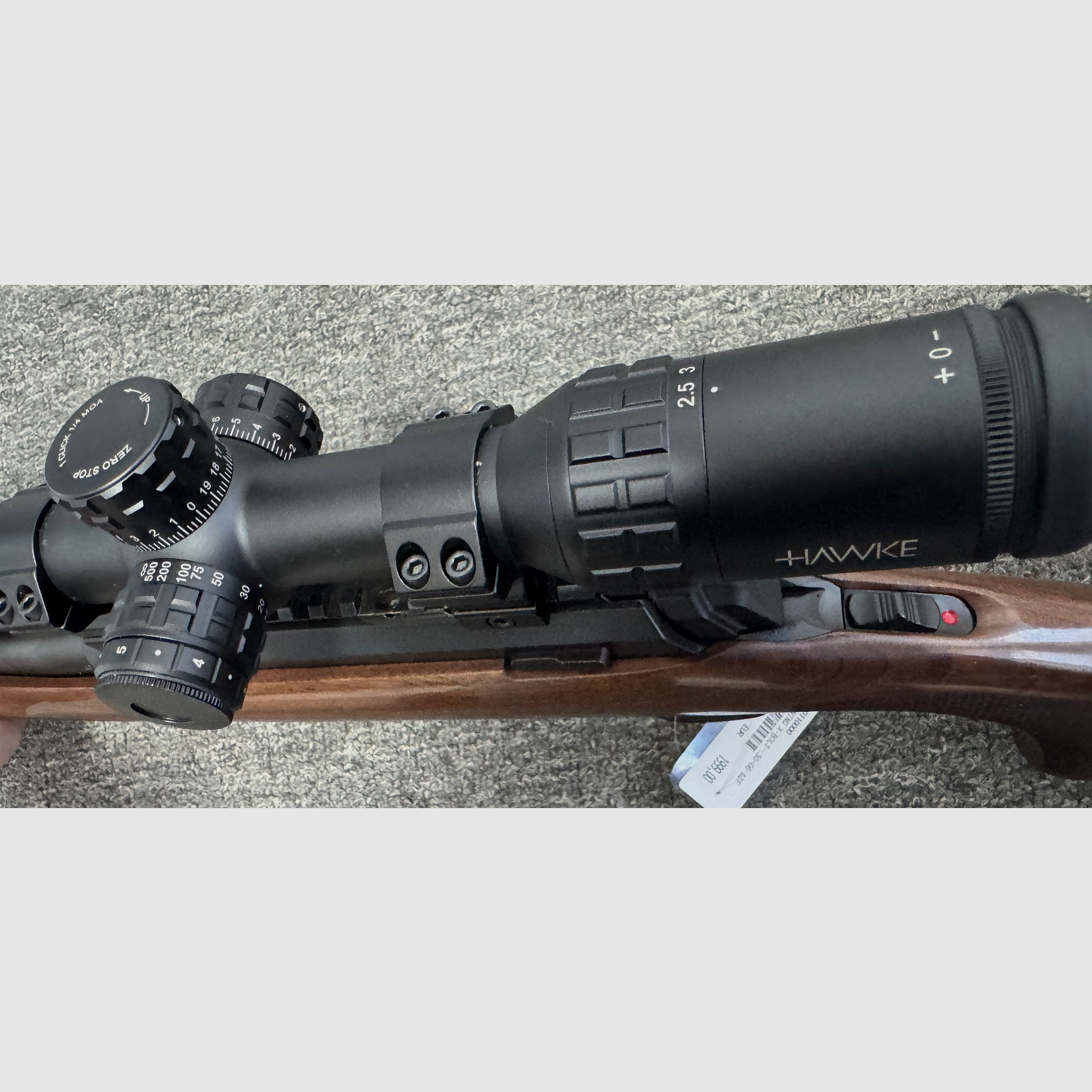 Browning X-Bolt .30-06 mit Mündungsgewinde, Zielfernrohr