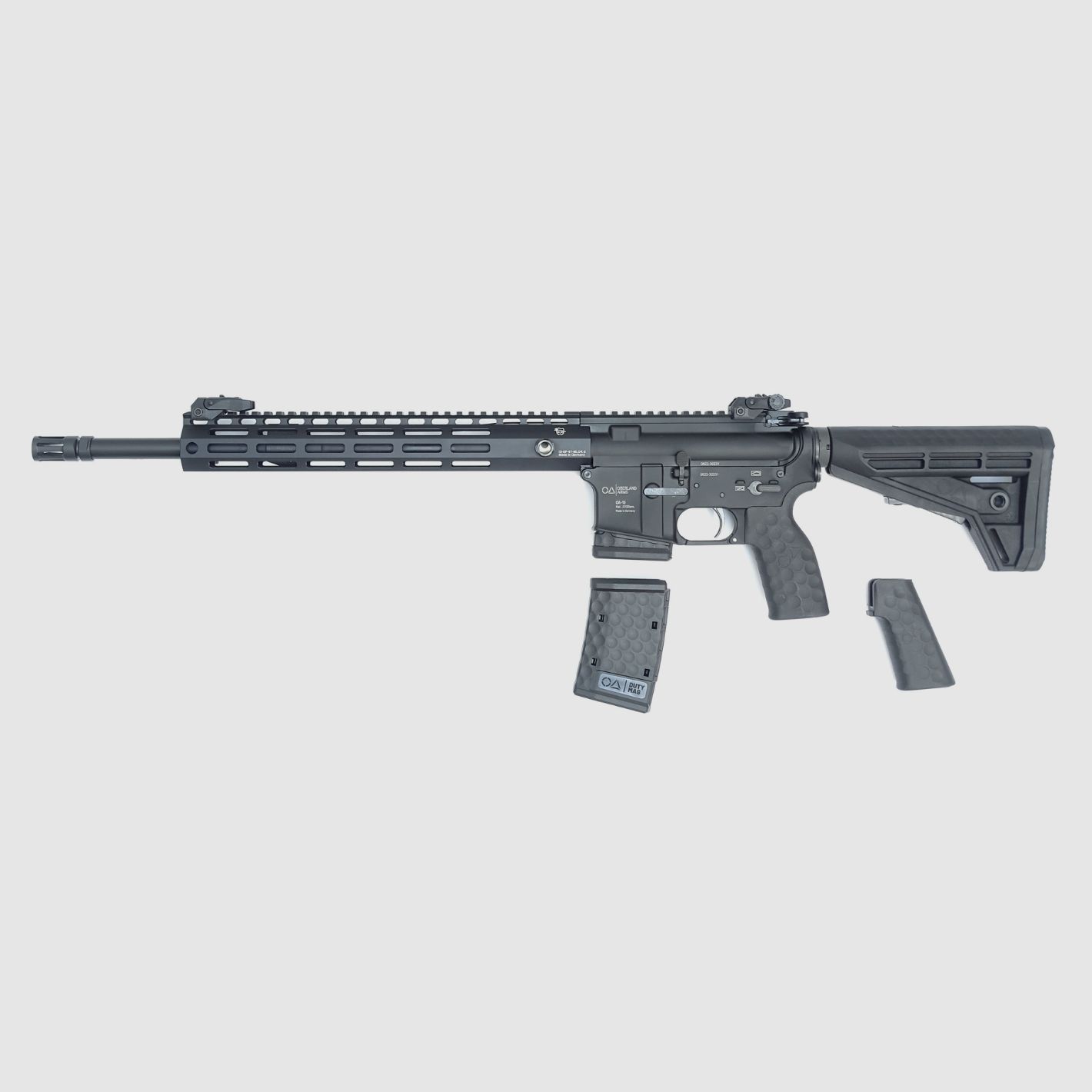 Oberland Arms OA-15 M5, loop 16,75", BL M-LOK handguard 13" slank, OA M4-schaft, BUIS, MFD