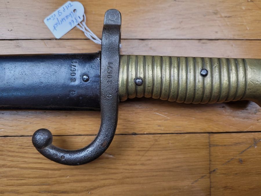 Zeer mooie Chassepot bajonet 1866 – Keizerlijke Fabriek St Etienne – Juni 1868 – met hetzelfde nummer – TBE, afbeelding 3 van 11