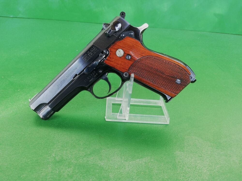 Smith & Wesson 39-2