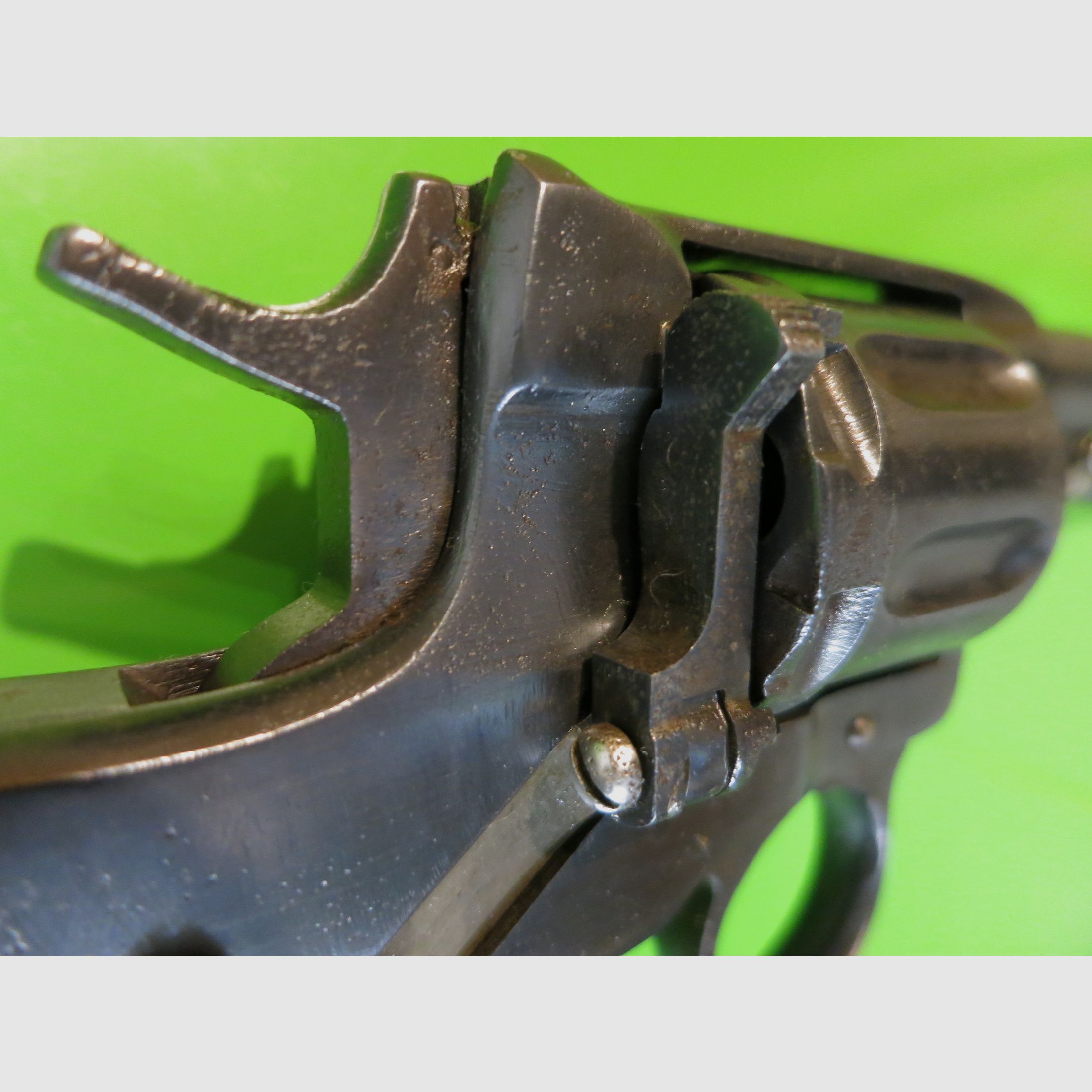 KAISERLICHER RUSSISCHER NAGANT-REVOLVER 1. WK, 1915, DOUBLE-ACTION-OFFIZIERSMODELL    #93-