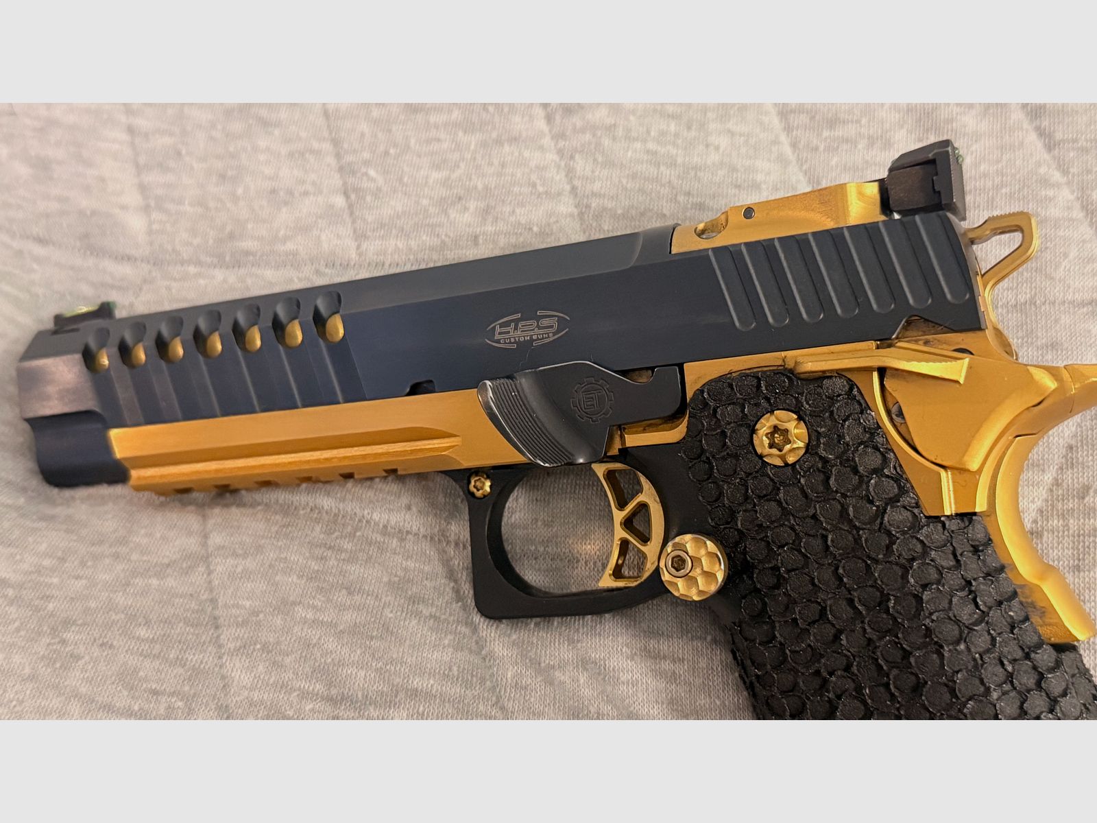 IPSC Standard Optic STI 2011 HPS Guns Range Master 5.4“ with front cut, Picatinny rail weapon is optic ready and Odin2 stock