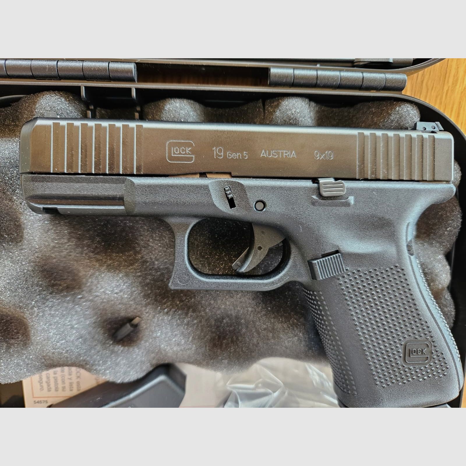 Glock 19 Gen5 FS 9mm, como nuevo con factura