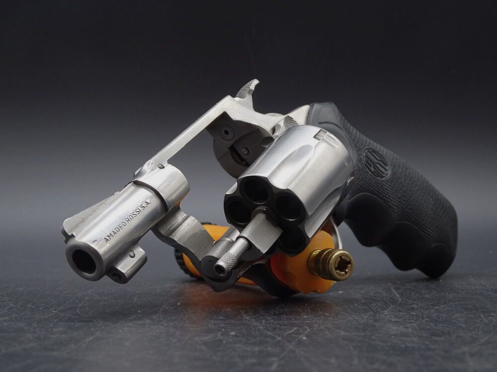 Rossi Revolver Kaliber .38 Special 2 Zoll, Bild 2 von 3