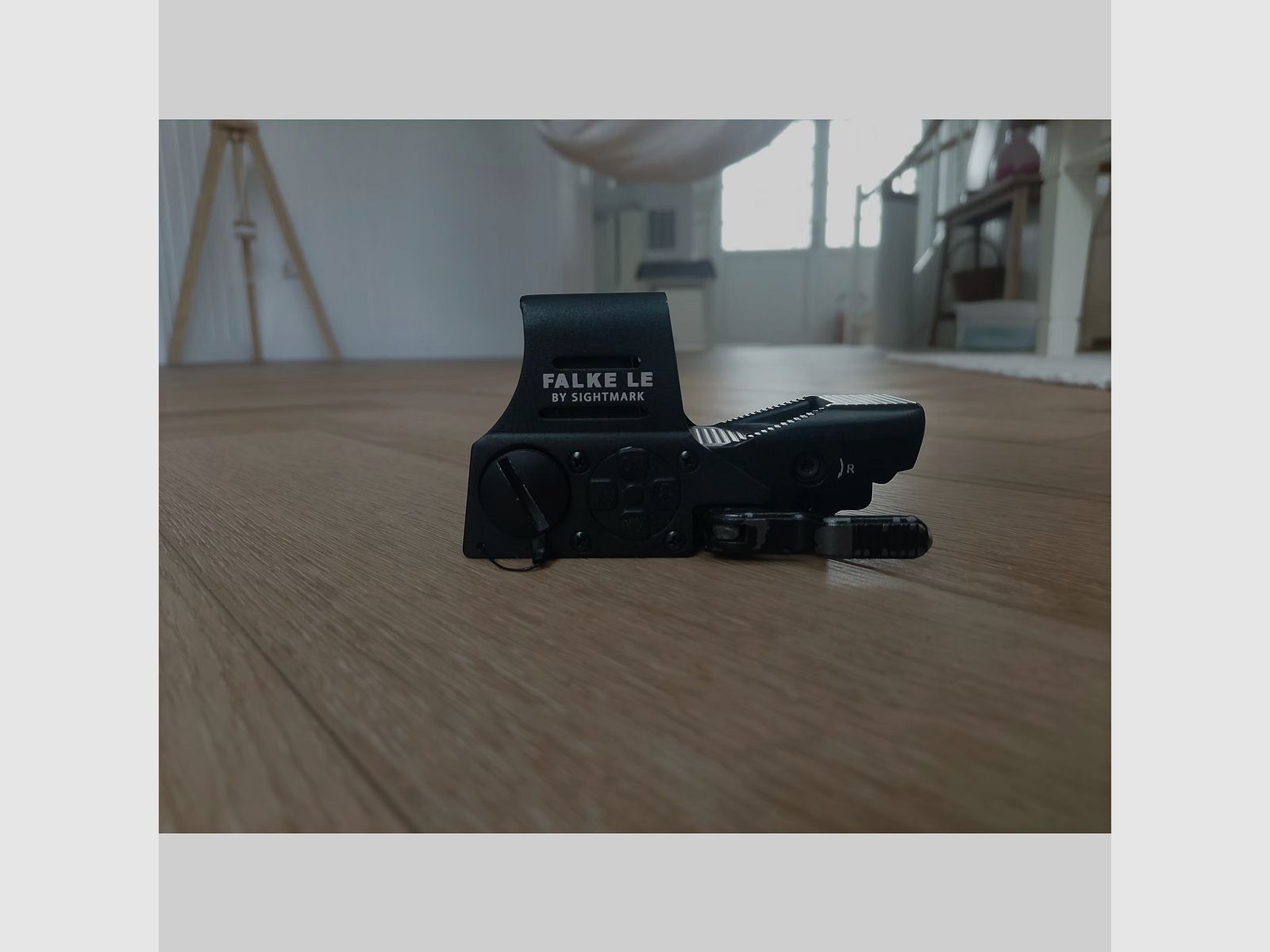 Falke LE by Sightmark red dot sight / reflex sight with quick-release mount