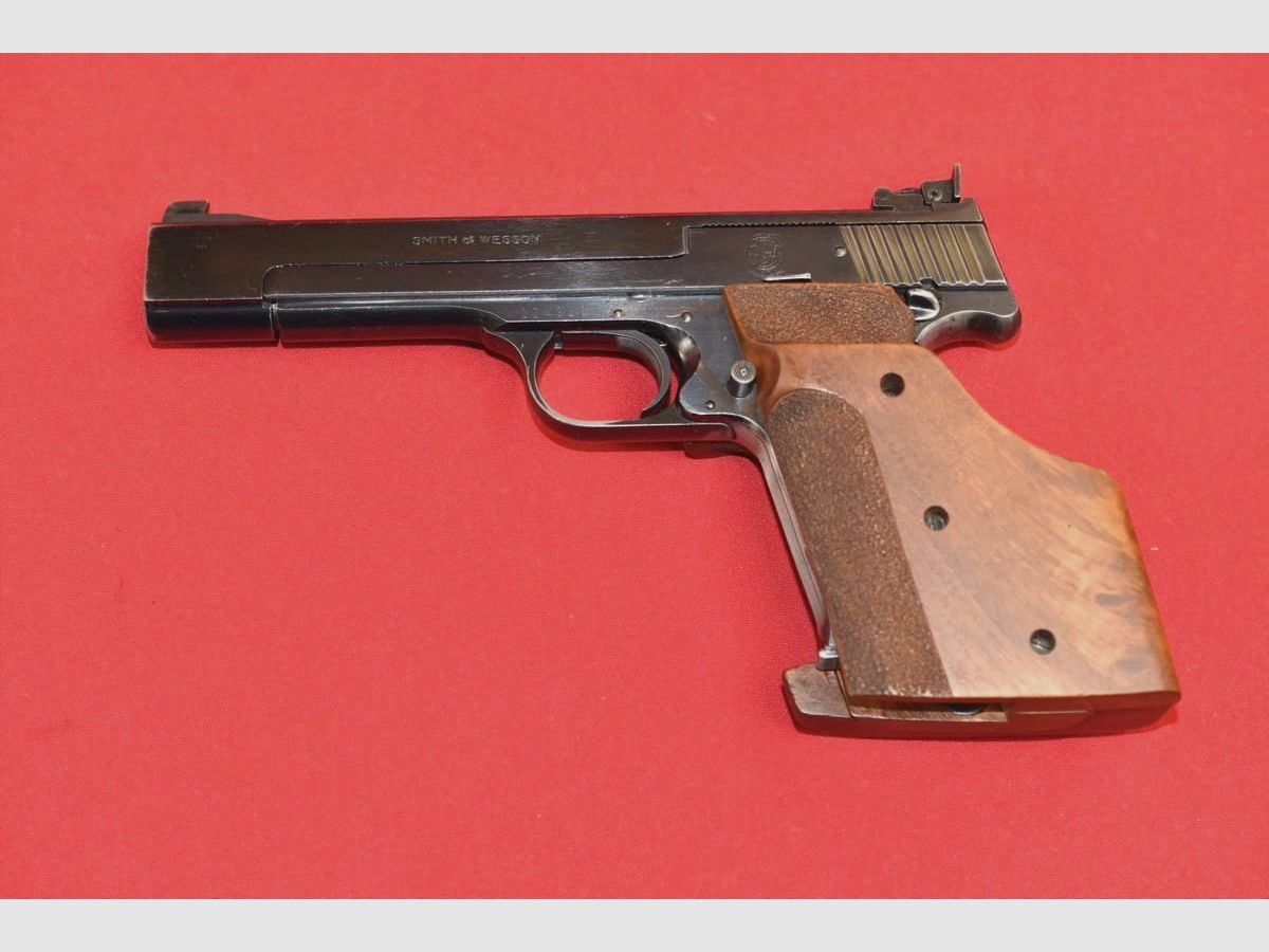 #5522 PISTOLA SMITH & WESSON, Mod.41, cal. .22lr, immagine 1 di 19