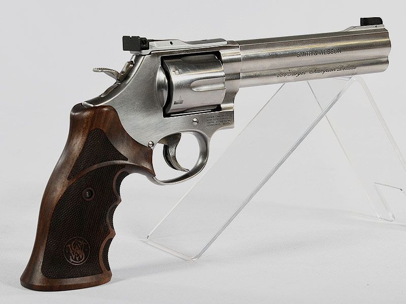 Smith & Wesson 686 Target Champion Deluxe