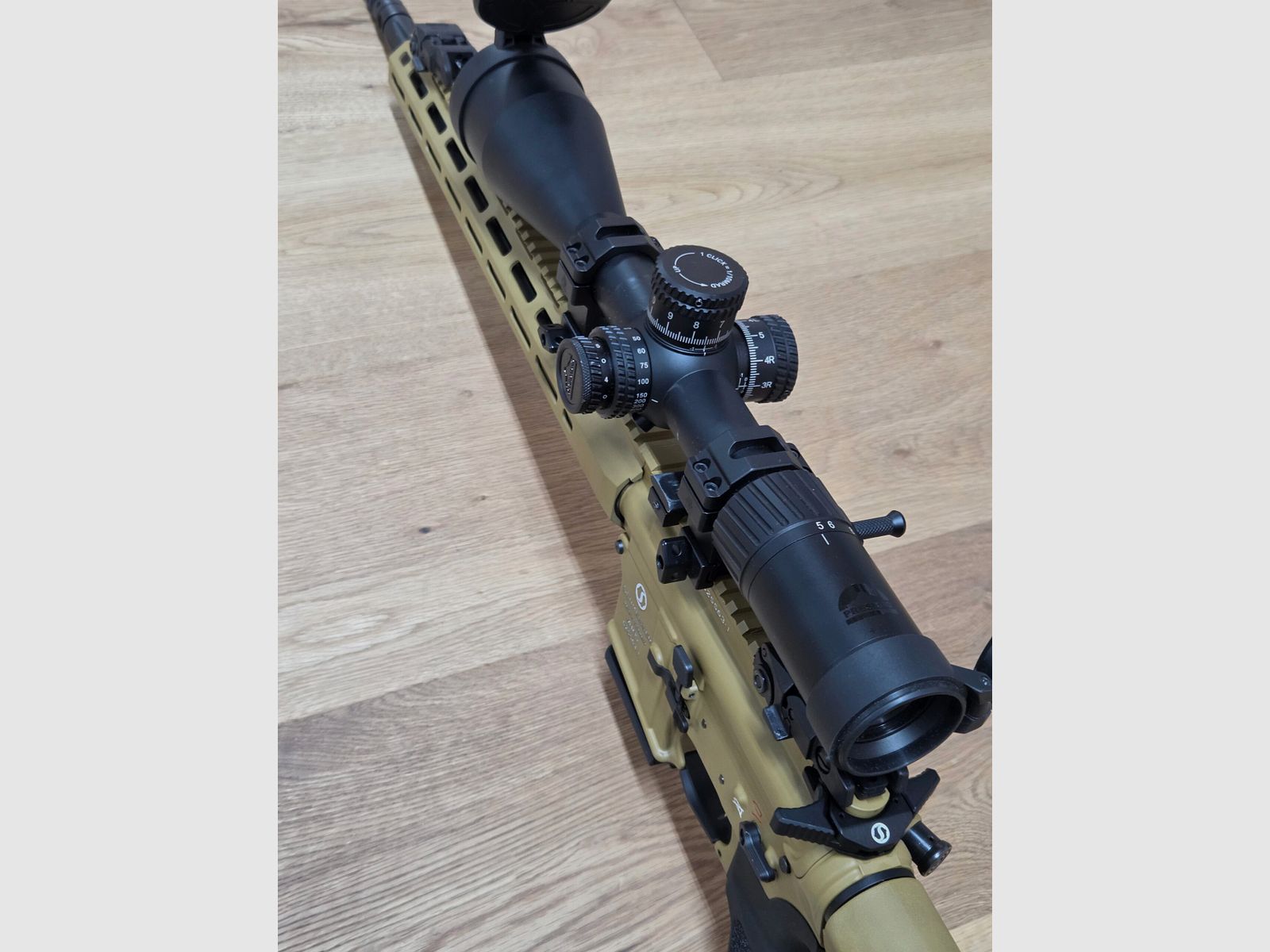 Schmeisser AR15 DMR FDE mit Sightmark 5-30×56 Komplettset, Bild 2 von 4