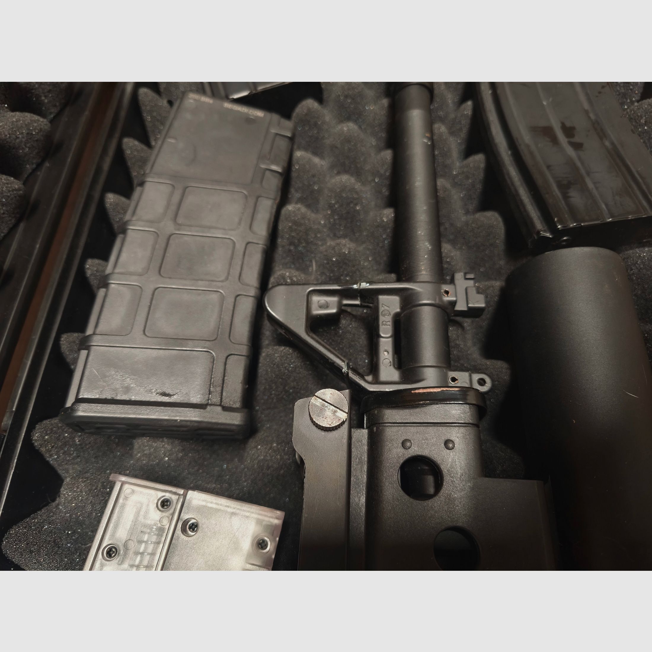 E&C M16 incl. M203 UGL S-AEG Version 3 incl. accessoires