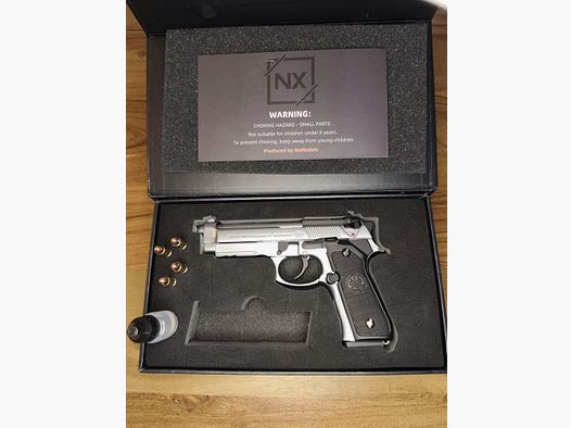 Beretta Model Pistole 1:2 NX Model mit Edler Verpackung Neu