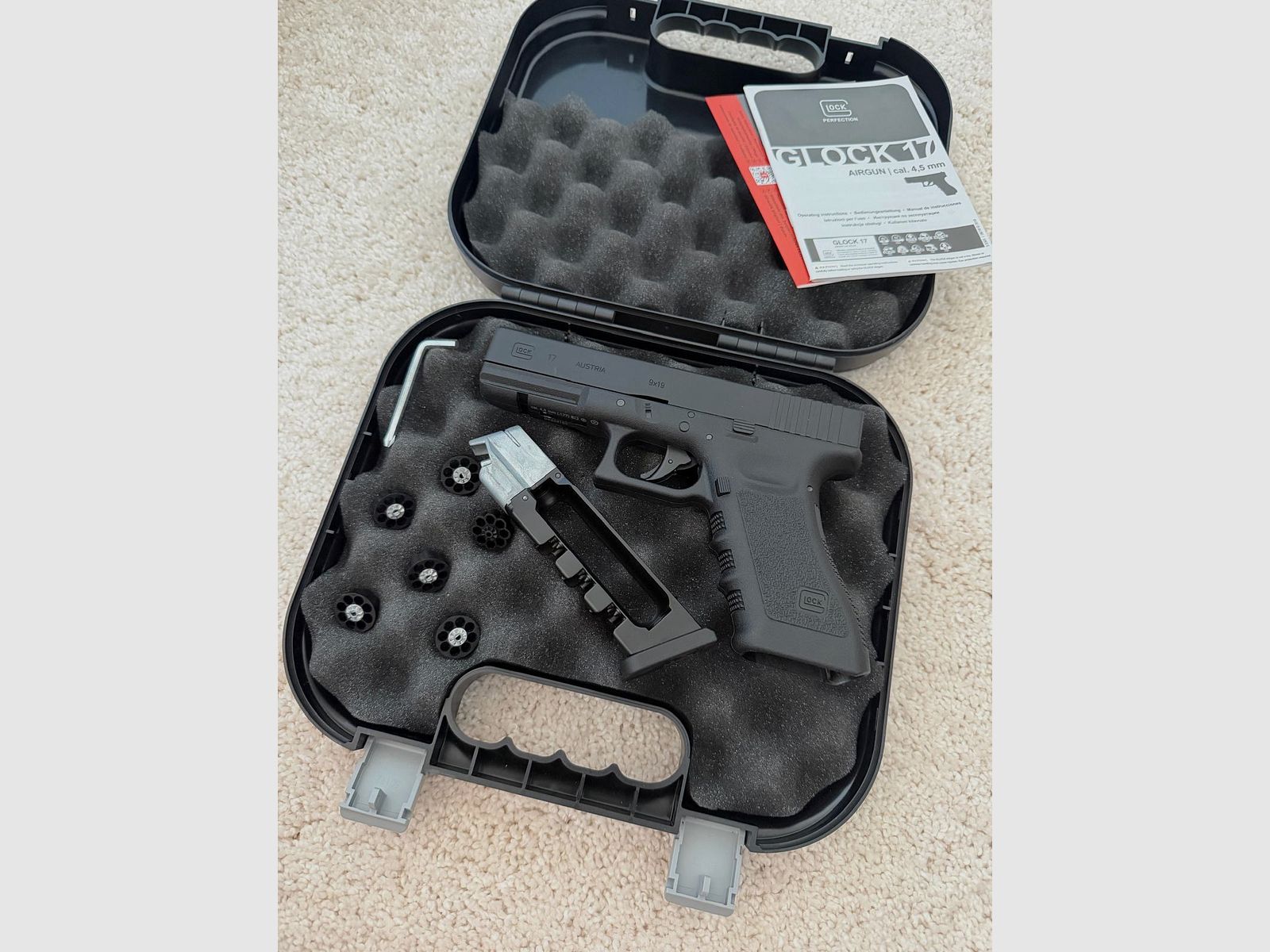 Glock 17     4,5 mm Diabolo 