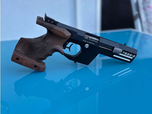 Tesro TS22-2 Kleinkaliber Sportpistole inkl. Zubehör