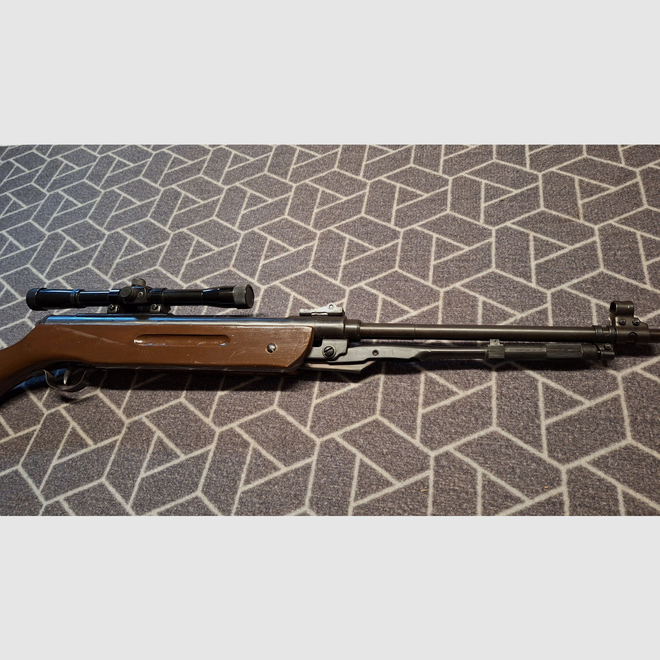 Karabinek pneumatyczny Umarex Model 65D z dolnym naciągiem w stanie nowym!
