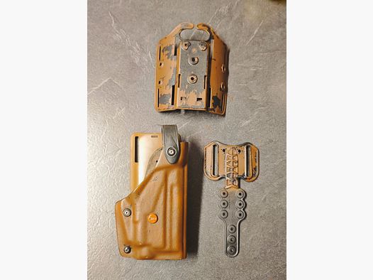 Original Safariland Holster – gebraucht – inkl. QLS/UBL Pistolen Holster P8 / USP Heckler und Koch