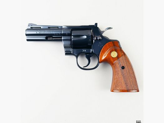 Revolver Colt mod. Python cal. 357 Mag. matr. E86701