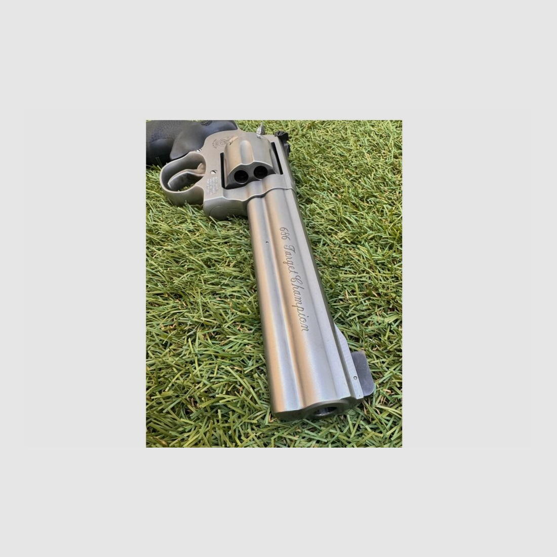 Smith & Wesson 686 Target Champion with rubber grip panels .357Mag