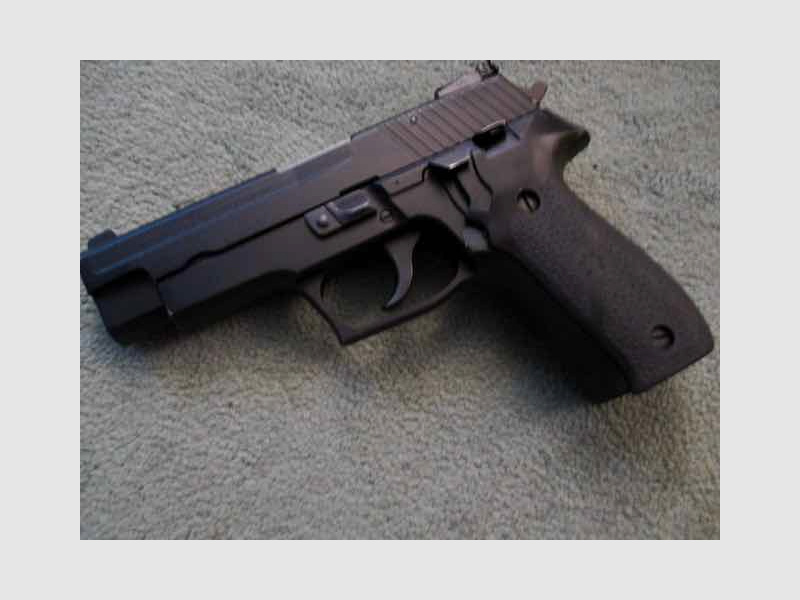 Pistole SIG SAUER Mod. P226 S, 9mm Para u. WL-Lauf 4mm