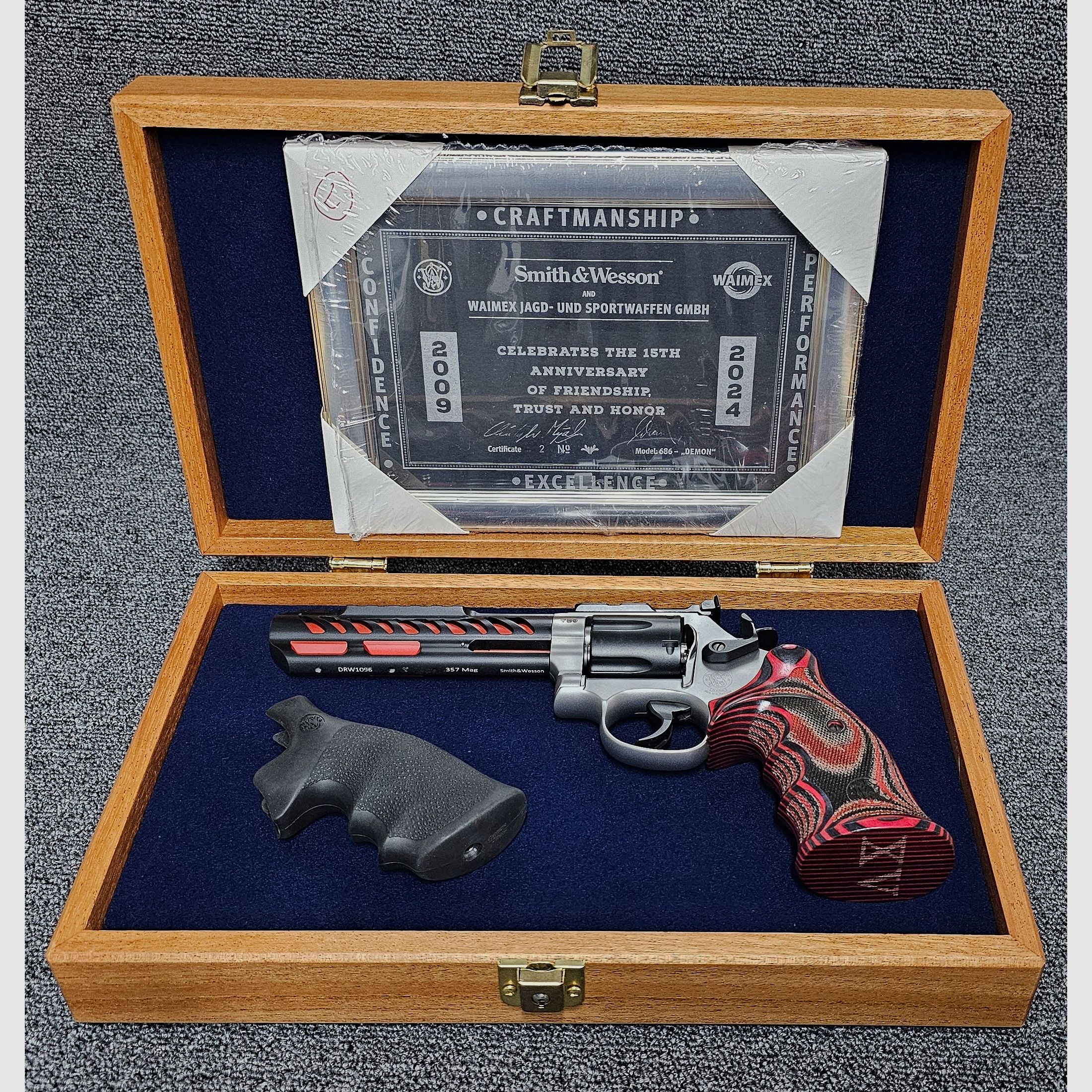 Smith & Wesson Revolver Modell 686 Demon 6" - NR 2!