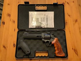 Revolver TAURUS Raging Hunter .44 Rem. Mag., 6 3/4“, matt-schwarz