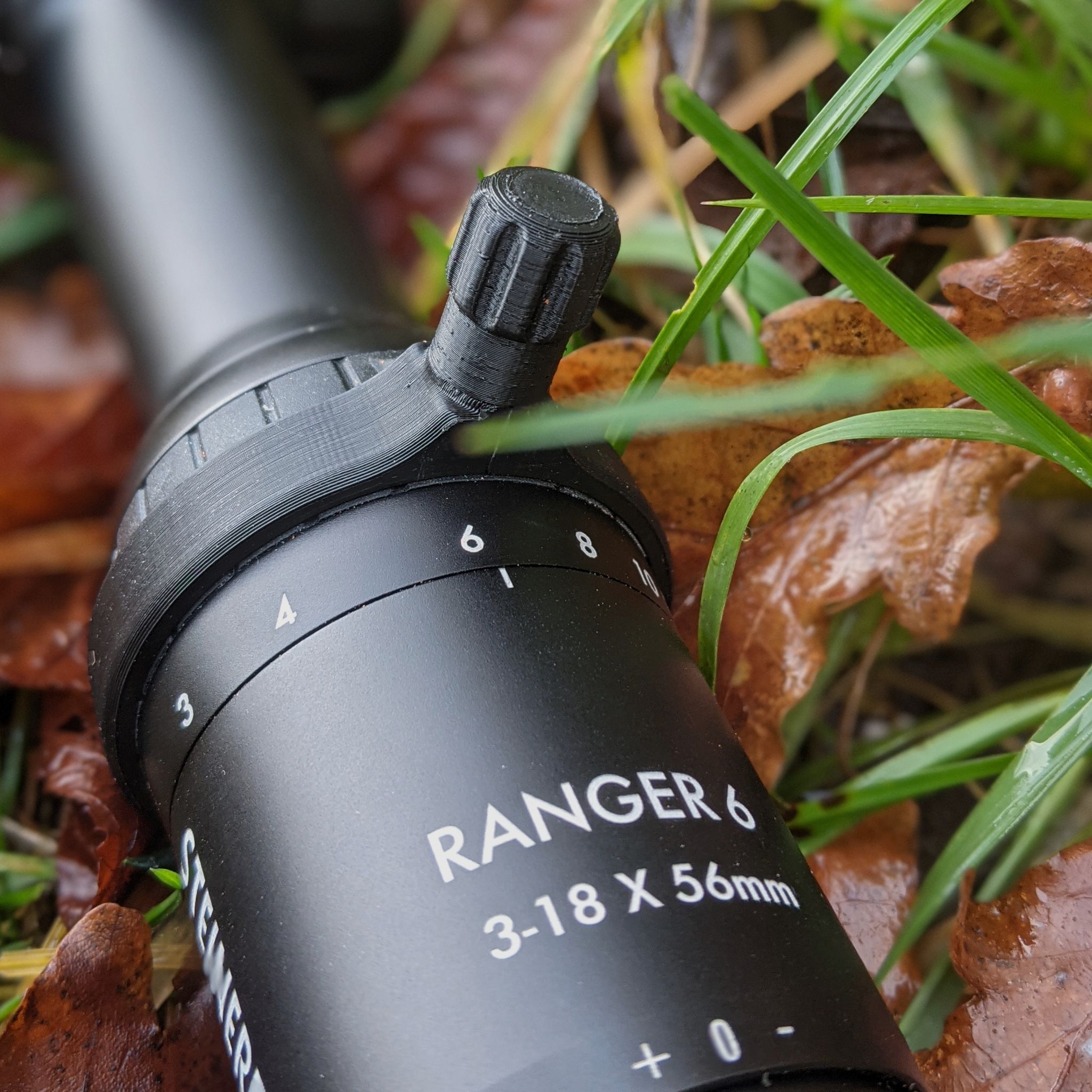 Dla Steiner Ranger 6: Dźwignia szybkiej regulacji lunety do ustawienia powiększenia