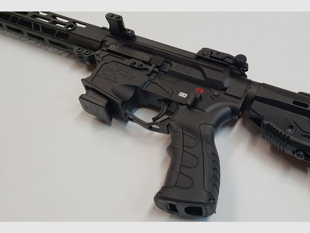 GWMH AG Selbstladebüchse GWMH SPC-HUNTER A5 10" (SWISS PISTOL CARBINE) BLACK Kal.9x19 AR15 Glock Magazi