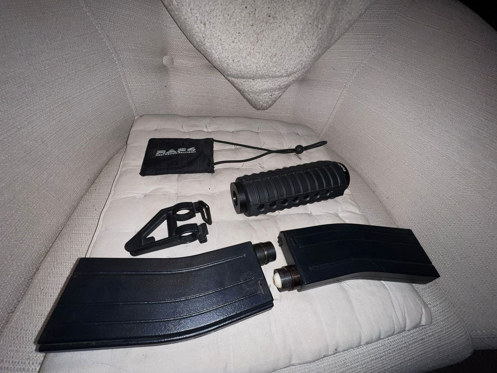 Rap4 t68 Set parts original m4 handguard ar15 triangle rear sight barrel sock 2 magazines cal .68