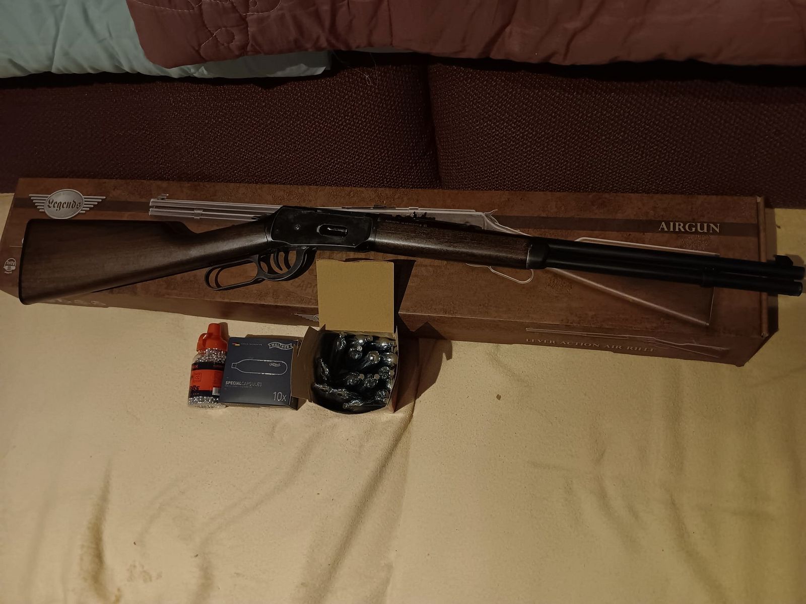 CO2 Unterhebelrepetierer Cowboy Rifle Antique Fish von Legends plus Zubehör