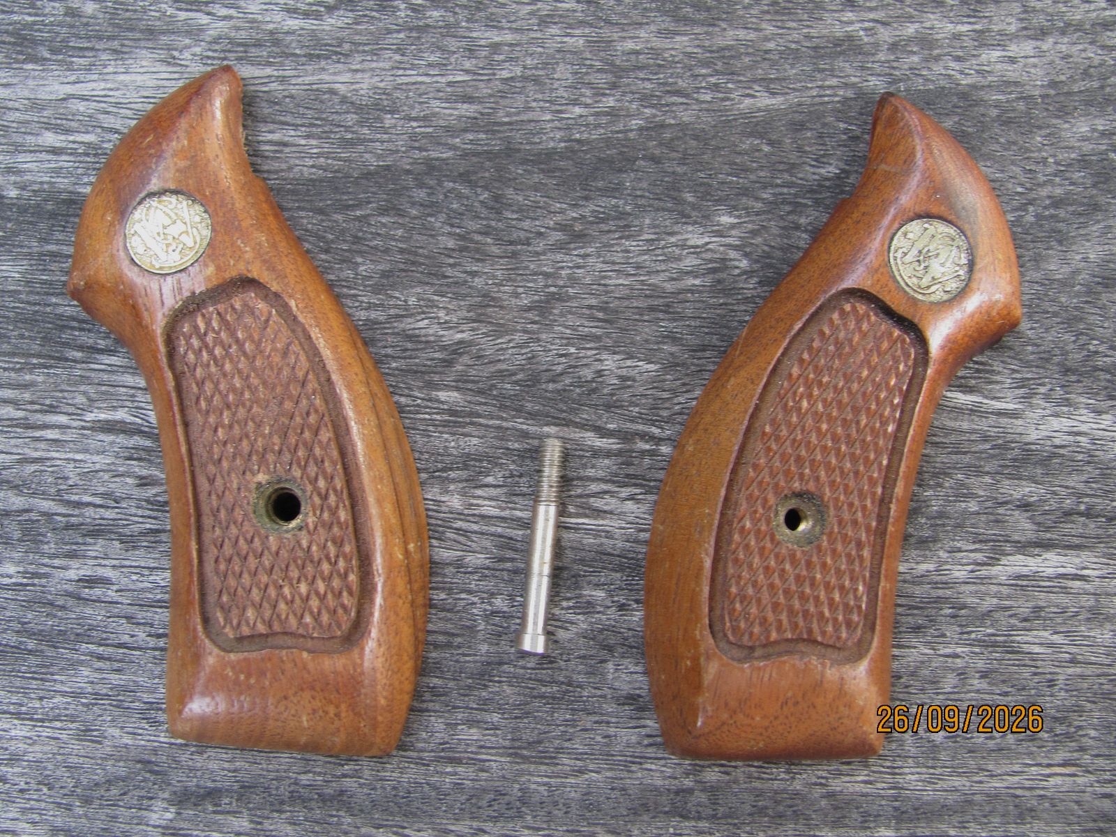 Original Smith & Wesson J-frame grip de madera - like new, imagen 1 de 2