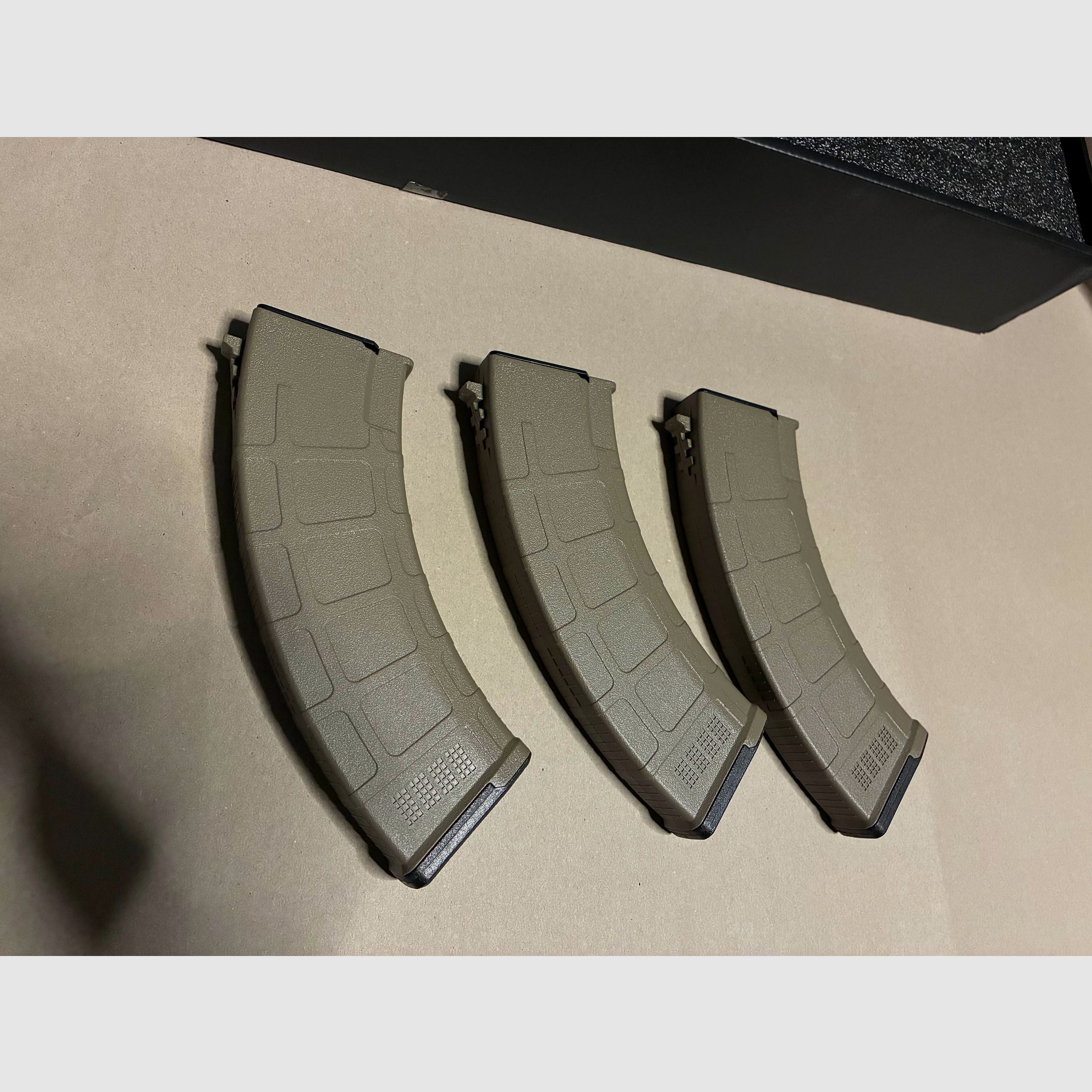 APS AKS74U Airsoft S-AEG 1,4J – OVP + 3 Mid-Caps + Extras