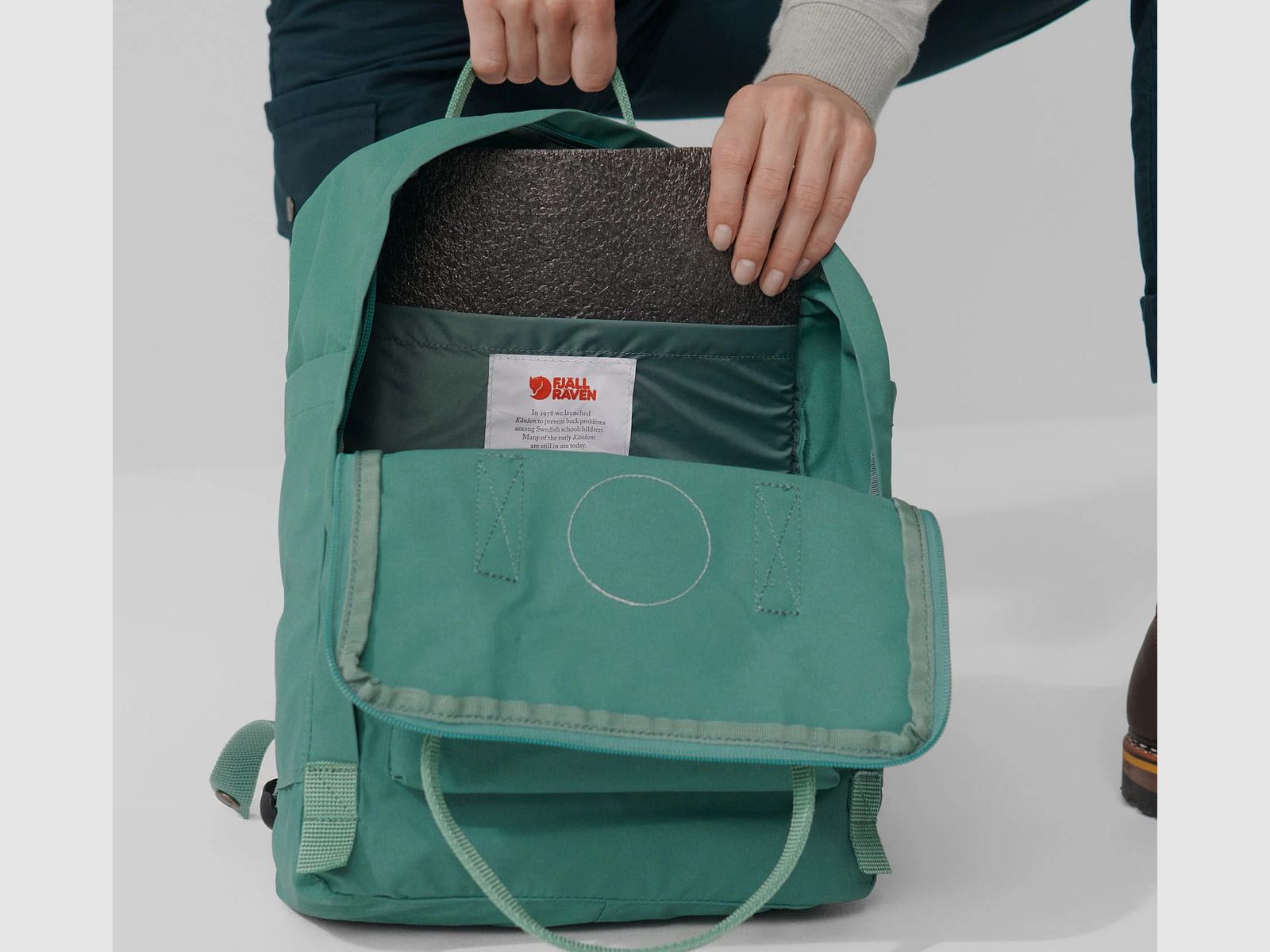 Mochila Fjällräven Kanken (16L) 23510 - Sunstone Orange (199), imagen 12 de 14