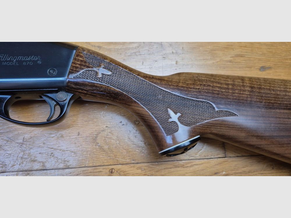 Zeer mooi Remington pompgeweer – Mod 870 Wingmaster – Glad loop van 51 cm – kaliber 12/70 – Capaciteit 4+1 (!) uitbreidbaar – "Luxe" afwerkingen – Betrouwbaar, eenvoudig en legendarisch vuurwapen – Uitstekende staat – TBE+/TBE++, afbeelding 35 van 45